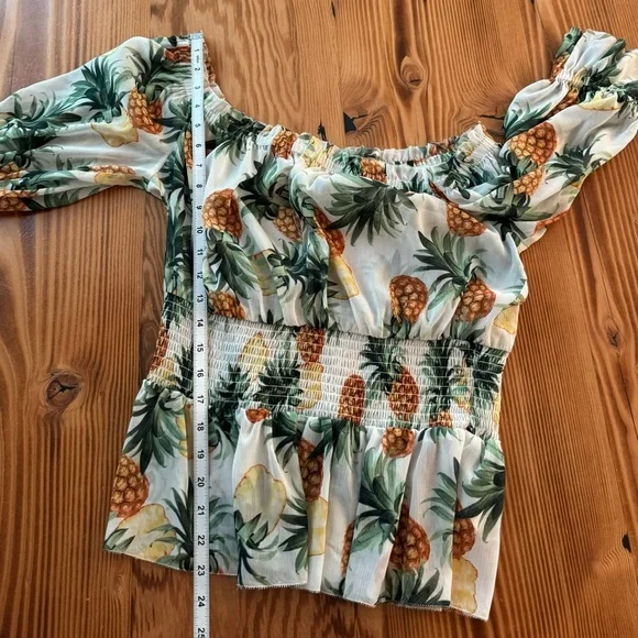 L’AGENCE Aubriella Off-Shoulder Blouse in Vintage Pineapple - Picture 11 of 11